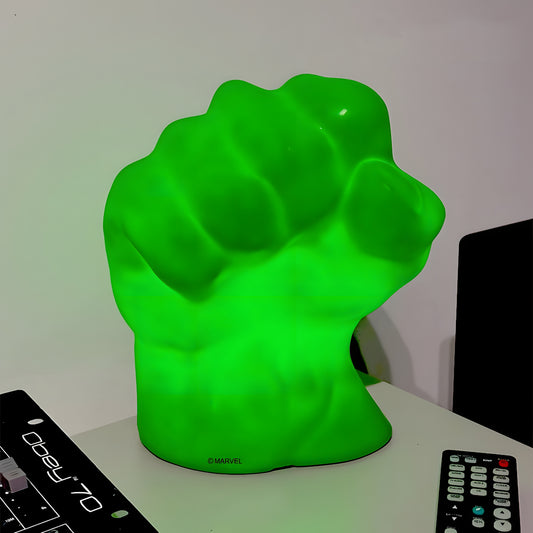 luminária mão do hulk